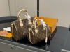 折叠盒 Size：20Cm 25Cm Lv Speedy25 原单枕头包 台湾进口变色皮 青铜五金 折叠 三节肩带 搜索 Lv 枕头包