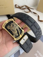 品名：巴宝莉.Burberry腰带 皮带 原单 型号：挂扣，经典纯钢材质挂扣，实物拍摄，头层牛皮 材料：百分百头层牛皮，保证真皮。双面可用专柜同等质量，双面头层