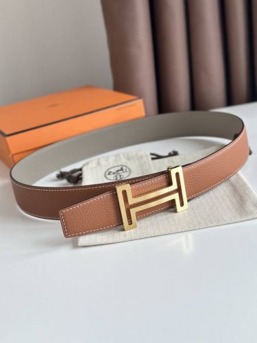 Tonight Belt Buckle & Reversible Leather Strap 宽度38Mm 顶级