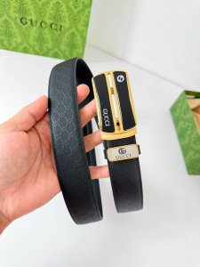 品名：古奇.Gu...Cci 腰带自动带 皮带 型号：自动扣，纯钢材质自动扣，自动带身，尾部外穿款 材料：百分百头层牛皮，保证真皮。24K纯钢扣专柜同等质量，