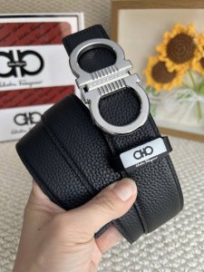 品名：菲拉格幕 原单钻扣 DDD 材质：原单牛皮腰带 百分百头层牛皮腰带保证真皮，24K纯钢扣，专柜原单品质、做工精细，时尚大牌，送人自用首选 DDD 包装：