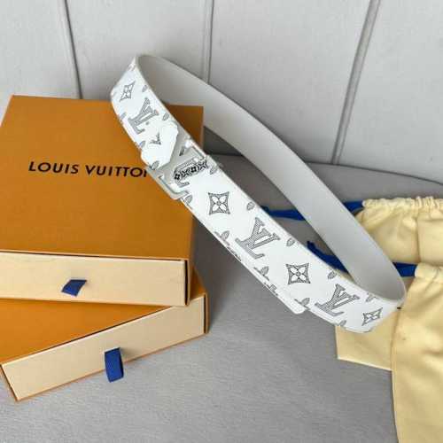 寬度：40Mm Lv Pyrmide Truck L Oeii雙面腰帶 驢家 海外原單代特供 面為進口小牛皮壓飾有標誌性品牌圖案效果工藝 原廠配色柔軟小牛皮底