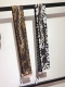 Plv2350Lv Tigergram 束发带 虎纹搭配经典链条挂牌，重新诠释Lv经典设计，散发新的活力超多用途：领巾、发带、包包配饰、腰带.....等等等等，