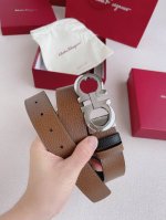 Sf宽度3.5Cm 高级定制款男士皮带 双面进口牛皮 可双面使用 自行选择搭配 真材实料 很有质感 时尚经典不失风范 搭配精品尾夹扣 长短可自行裁剪 顶级 原单