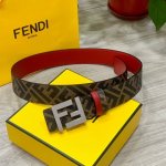 Fendi 芬迪 专柜同款 宽4.0Cm 双环正反用腰带 Ff按钉搭扣 大红色cuoio Romano皮革材质 反面面料带有烟草黄和黑色ff图案 四方满钻金属饰