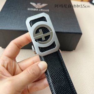 特 品牌： 阿玛尼 新款进口小牛皮，手感细腻柔软。搭配纯钢自动精品钢扣，宽度：3.5Cm