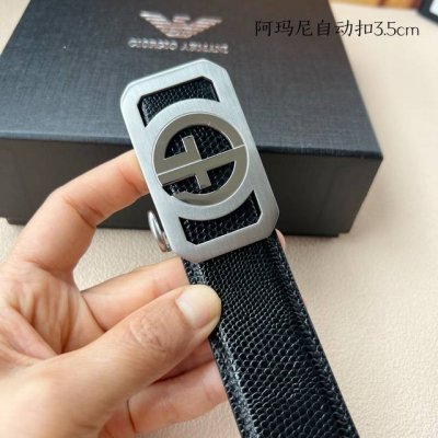 特 品牌： 阿玛尼 新款进口小牛皮，手感细腻柔软。搭配纯钢自动精品钢扣，宽度：3.5Cm