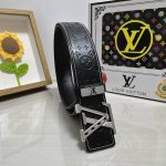 品名：LV..路易..威登 材质：原单牛皮腰带 百分百头层牛皮腰带保证真皮，24K纯钢扣，专柜原单品质、做工精细，时尚大牌，送人自用首选 包装： 请认准如图专柜
