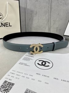 宽度3.0Cm Chanel 香奈儿 经典款平纹 两面牛皮搭配 金 银 色镶钻钢扣。