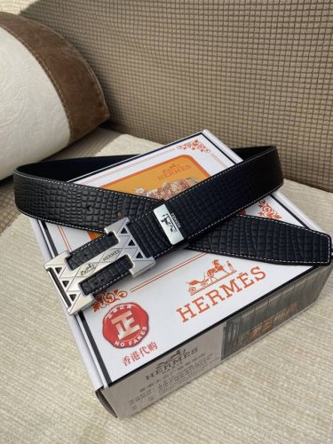 品名：爱马仕.Hermès C原单 材质：原单牛皮腰带 百分百头层牛皮腰带保证真皮，24K纯钢扣，专柜原单品质、做工精细，时尚大牌，送人自用首选 包装： 请认准