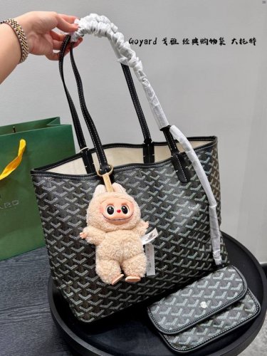 带拉布布挂件！ 尺寸32.27 戈雅 Goyard 购物袋 托特包Tote 休闲随性 造型百搭毫不夸张 自重轻 容量大百搭 耐磨耐造 适合非常喜欢那种软糯糯没型