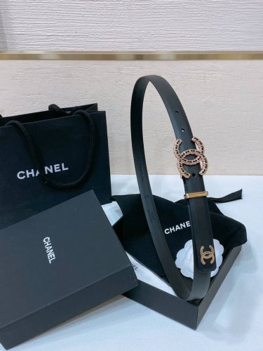 Chanel 24C 小牛皮、金属 与 树脂黑 玫红 Logo搭扣 手感柔软 细腻2.0Cm精品