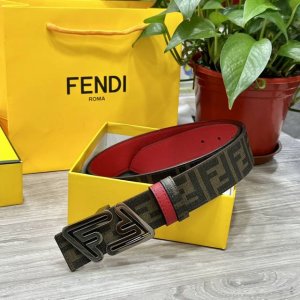 Fendi 芬迪 专柜同款 宽4.0Cm 双环正反用腰带 Ff按钉搭扣 红色Cuoio Romano皮革材质 反面面料带有烟草黄和黑色Ff图案 黑色珐琅金属饰面