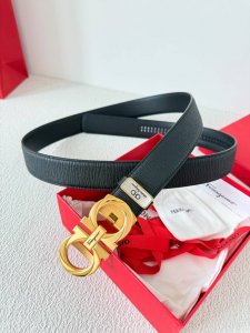 品名 Ferrgamo..菲拉格慕 腰带自动带 皮带 型号 自动扣 纯钢材质自动扣 头层牛皮 自动带身 材料 百分百头层牛皮 保证真皮 24K纯钢扣专柜同等质量