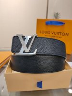 特 L0Uis Vuitt0N Lv 男士专柜品质腰帶 寬度40毫米 配置精钢字母搭扣 扣头可随意搭配 皮质柔软 手感细腻舒适