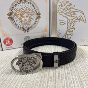 品名：Versace.范思哲 自动带 材质：原单牛皮腰带 百分百头层牛皮腰带保证真皮，24K纯钢扣，专柜原单品质、做工精细，时尚大牌，送人自用首选 包装： 请认