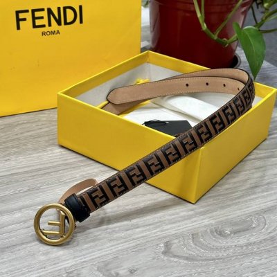 Fendl 芬迪 宽20Mm，原单进口小牛皮，搭配原单钌钯电镀F扣，手感.油边近乎完美，原产皮料定制，质感无可挑剔，出众的细节，高清实拍，货真价实，品质保证。