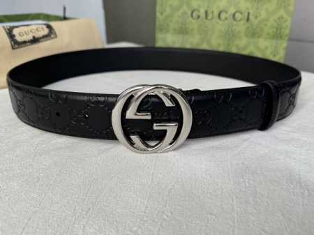 原单品质 Gucci 古驰男款互锁G金属扣腰带，采用热压技术的Gucci Signature真皮精制而成，触感厚实，印花图案清晰分明。4厘米 65637200 - 点击图像关闭