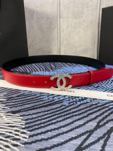 宽度3.0Cm Chanel 香奈儿 此款女士腰带采用新款柔软的进口小牛皮支持Nfc扫码链接。金 银色镶钻金属钢扣。