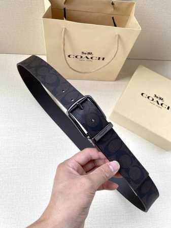 宽度3.8Cm Coach 这款双面腰带一面为经典标志帆布材质，另一面为精制皮革材质，配有标志性扣件，将两种外形合二为一。通过简单的说明，可用剪刀剪裁至完美合身 - 点击图像关闭