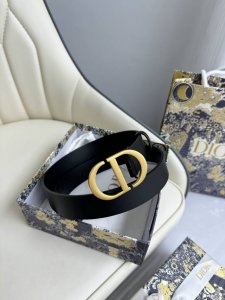 特 Dior 3.0cm腰带 双面原版牛皮 搭配CD标志性扣头 原单品质
