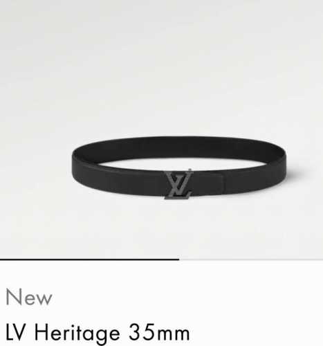 特 P180 寬度：35Mm Lv S-Lock系列 寬度3.5Cm 精緻的橫條紋字母搭扣 搭配驢家法國原廠荔枝紋皮料 雙面用