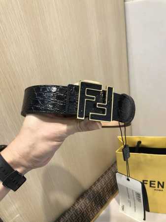 配送专柜包装 打孔针 新款 Fd 宽39Mm 支持Nfc 芯片扫描，标志造型宽皮带，原版铆钉扣，进口原版石头纹配置树膏牛皮制成，镀金表面金属制品，品质保证，非市 - 点击图像关闭