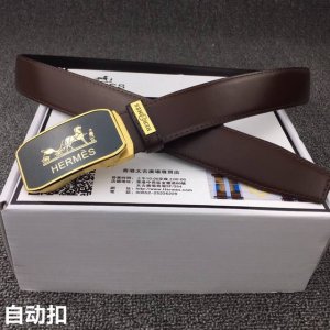 品牌：爱马仕.Hermes自动扣 型号：原单！认准如图专柜正品包装 等级：意大利进口头层牛皮，自动扣，Hermes.爱马仕，世界著名奢侈品品牌，国外专柜有同款时