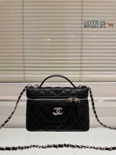 头层牛皮 Chanel 盒子包 慵懒随性又好背 上身满满的惊喜 高级慵懒又随性 彻底心动的一只 Size：19.13