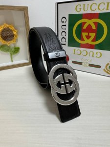 品名：古奇.Gu...Ci 原单 材质：原单牛皮腰带 专柜原单品质、做工精细，时尚大牌，送人自用首选 包装： 请认准如图专柜包装赠送打孔器手提袋