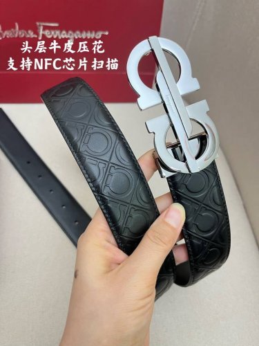特 Ferragamo菲拉格慕男士专柜对版金属扣，头层牛皮双面外用腰带，商务通勤休闲场合均适合佩戴。3.5Cm