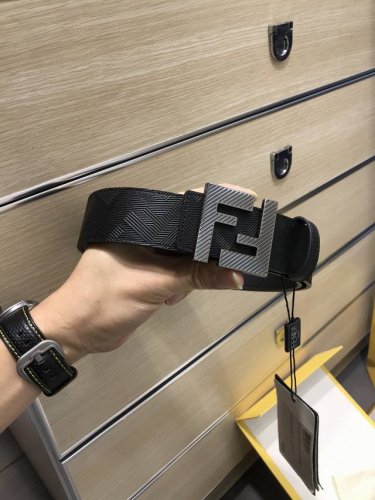 特 P210 配送专柜包装 打孔针新款 Fd 宽38 Mm 支持Nfc 芯片扫描，标志造型皮带，原版条纹F铆钉扣，进口原版 F压纹黑色小牛皮，镀金表面金属制品，