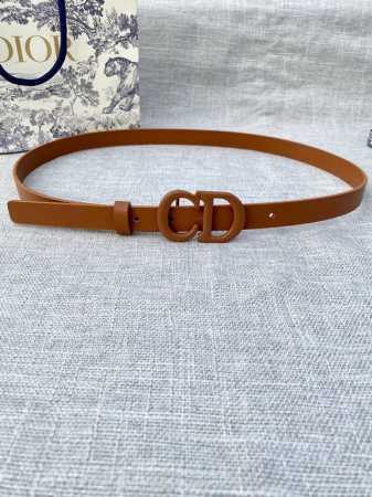 特 宽度2.0Cm Dior 迪奧 爆款平面無線帶身 Saddle牛皮革皮带。 烤漆金属“Cd”标志 採用進口雙面頭層牛皮 - 点击图像关闭