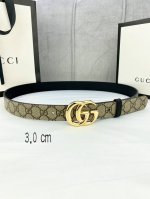 宽度3.0Cm Gg Marmont系列每一季都会推陈出新，为灵感源于70年代的标志性gg配件注入现代精髓。Supreme帆布印花 腰带反面采用黑色皮革材质，款