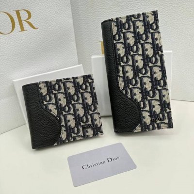 短 长 Dior 短D19 长D20颜色：黑色 尺寸 11*10*1.5 17.5*8.5*1.5 Dior专柜新款火爆登场！官网同步，精湛手工制作，实物拍摄，