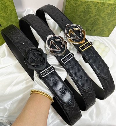 皮带：古奇.Gu...Cci原单 腰带：百分百头层牛皮，保证真皮，24K双色纯钢扣双面可用专柜同等质量， 送人自用首选 包装： 请认准如图专柜全套礼盒包装，赠送