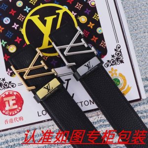 男士腰带：Lv 路易斯登 原单 男士皮带：百分百头层牛皮，保证真皮。24K纯钢扣双面可用专柜同等质量， 送人自用首选 包装： 请认准如图专柜包装，赠送打孔器，银