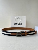 bally 巴利 专柜同款 男士腰带 宽3.4Cm 这款选用反面土黄进口牛皮精制而成 正面金属扣 简约百搭 可调式长度可轻松匹配完美尺寸