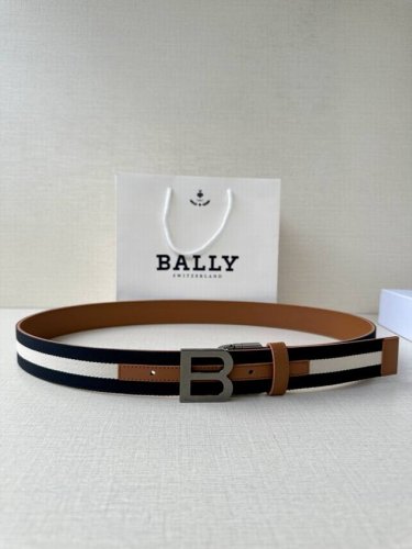 bally 巴利 专柜同款 男士腰带 宽3.4Cm 这款选用反面土黄进口牛皮精制而成 正面金属扣 简约百搭 可调式长度可轻松匹配完美尺寸
