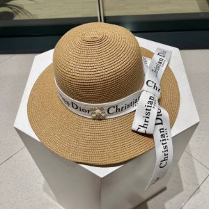 Dior迪奥 新款草编遮阳草帽盆帽沙滩风 简约大方 百搭单品 出街首选 新款帽型超美腻 新品上架