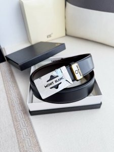 品名：万宝龙.Montblanc原单 腰带 自动皮带 型号：自动带，原版新款纯钢材质自动扣，双面头层牛皮实物拍摄， 材料：百分百头层牛皮，保证真皮。专柜同等质量