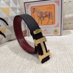 品名：爱马仕.Hermès 原单 材质：原单牛皮腰带 百分百头层牛皮腰带保证真皮，24K纯钢扣，专柜原单品质、做工精细，时尚大牌，送人自用首选 包装： 请认准如