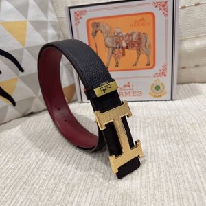 品名：爱马仕.Hermès 原单 材质：原单牛皮腰带 百分百头层牛皮腰带保证真皮，24K纯钢扣，专柜原单品质、做工精细，时尚大牌，送人自用首选 包装： 请认准如