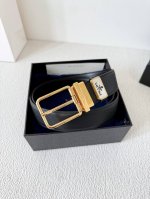 品名：普拉达.Prada腰带 皮带原单 型号：针扣，原版经典精品旋转针扣，实物拍摄，双面头层牛皮 材料：百分百头层牛皮，保证真皮。专柜同等质量，旋转针扣，经典双