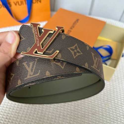 特 寬：40Mm 驢家 寬度40Mm Ss今季專櫃在售新品男款 進口訂製帆布面料 襯托意大利進口柔軟純色小牛皮底 精緻的亮面搭扣裝飾有與皮帶身相呼應的小皮飾 印