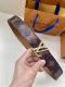 特P240 Lv Pyramide This Is Not Mng 双面腰带令 Monogram 图案沉入朦胧意境，反面衔接做旧光滑牛皮革，一展艺术气息。Lv