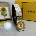 品名：芬迪 Fendi 原单 材质：原单牛皮腰带 百分百头层牛皮腰带保证真皮，24K纯钢扣，专柜原单品质、做工精细，时尚大牌，送人自用首选 包装