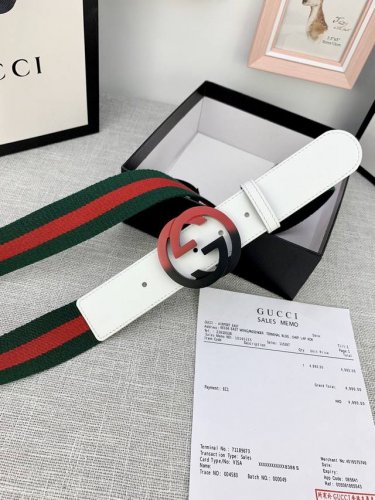 宽度4.0Cm G U C C I 经典帆布织带腰带 头尾用采头层小皮牛的点缀 配以织纹质皮滚边和原单钢扣。夏季男百女搭款 上身效超果级棒