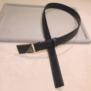 新款普拉达 ＰＲＡＤＡ 专柜款 进口小牛皮 尺寸3.5Cm