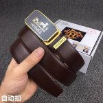 品牌：爱马仕.Hermes自动扣 型号：原单！认准如图专柜正品包装 等级：意大利进口头层牛皮，自动扣，Hermes.爱马仕，世界著名奢侈品品牌，国外专柜有同款时